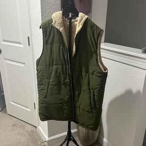 Olive Green Women's Puffer Vest with Sherpa Lining BNWOT